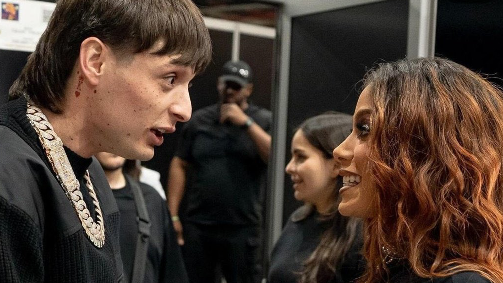 Anitta y Peso Pluma juntos durante el Tecate Pa'l Norte