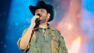 Eden Muñoz Vive Latino