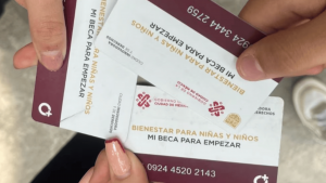 _útiles escolares y uniformes