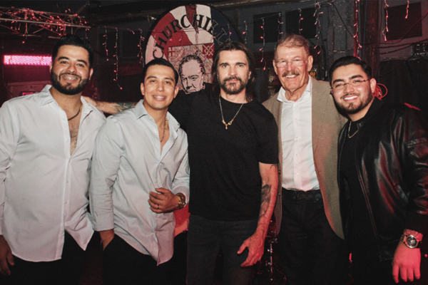 La Arrolladora ft Juanes 