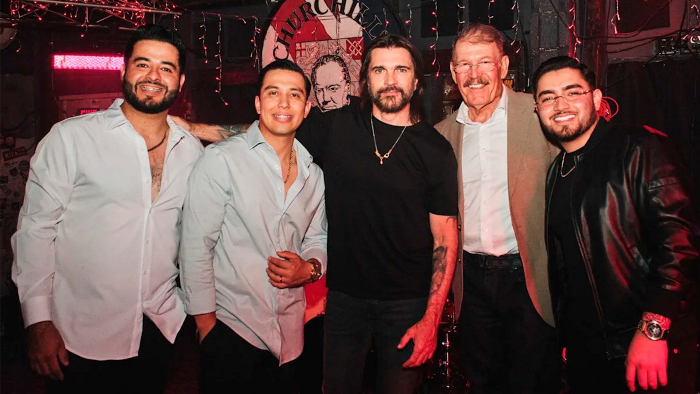 La Arrolladora y Juanes