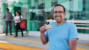 Pensión de hombres y mujeres de 30 a 64 años