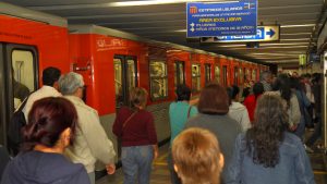 Zona Rosa Metro, Zocalo Station Line 2