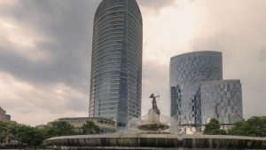Rainy season and La Diana Cazadora fountain